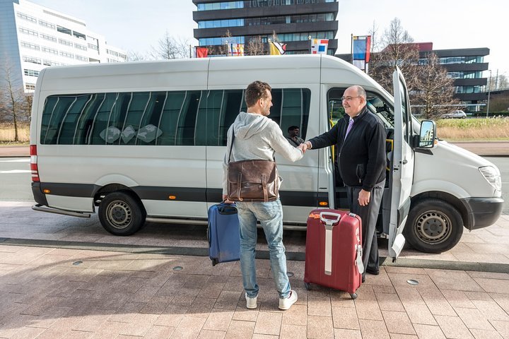 Rome Fiumicino Airport (FCO) to Rome City Hotels